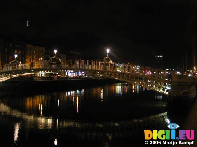 15921 Ha'penny Bridge